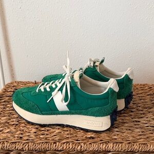 SeaVees Women’s Acorn Trainers